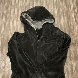 5 ⭐️ Men’s Black Hooded Robe